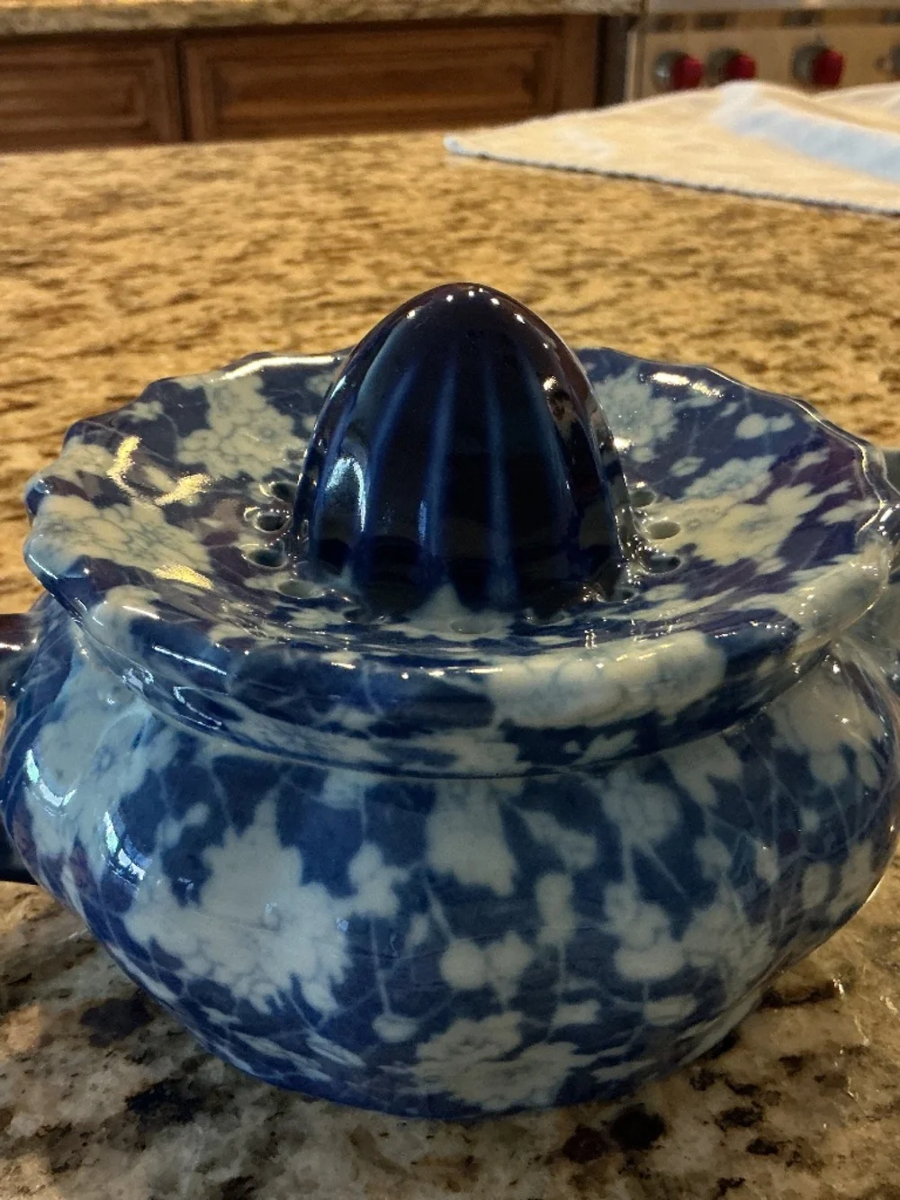Victoria Ware Ironstone blue and white 2-piece manual circus juicer (reamer) set